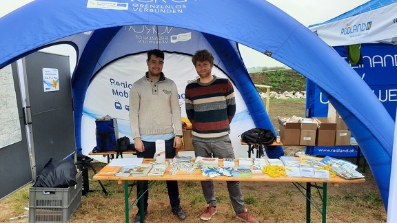 Radbrücke-Marchegg Infostand 1